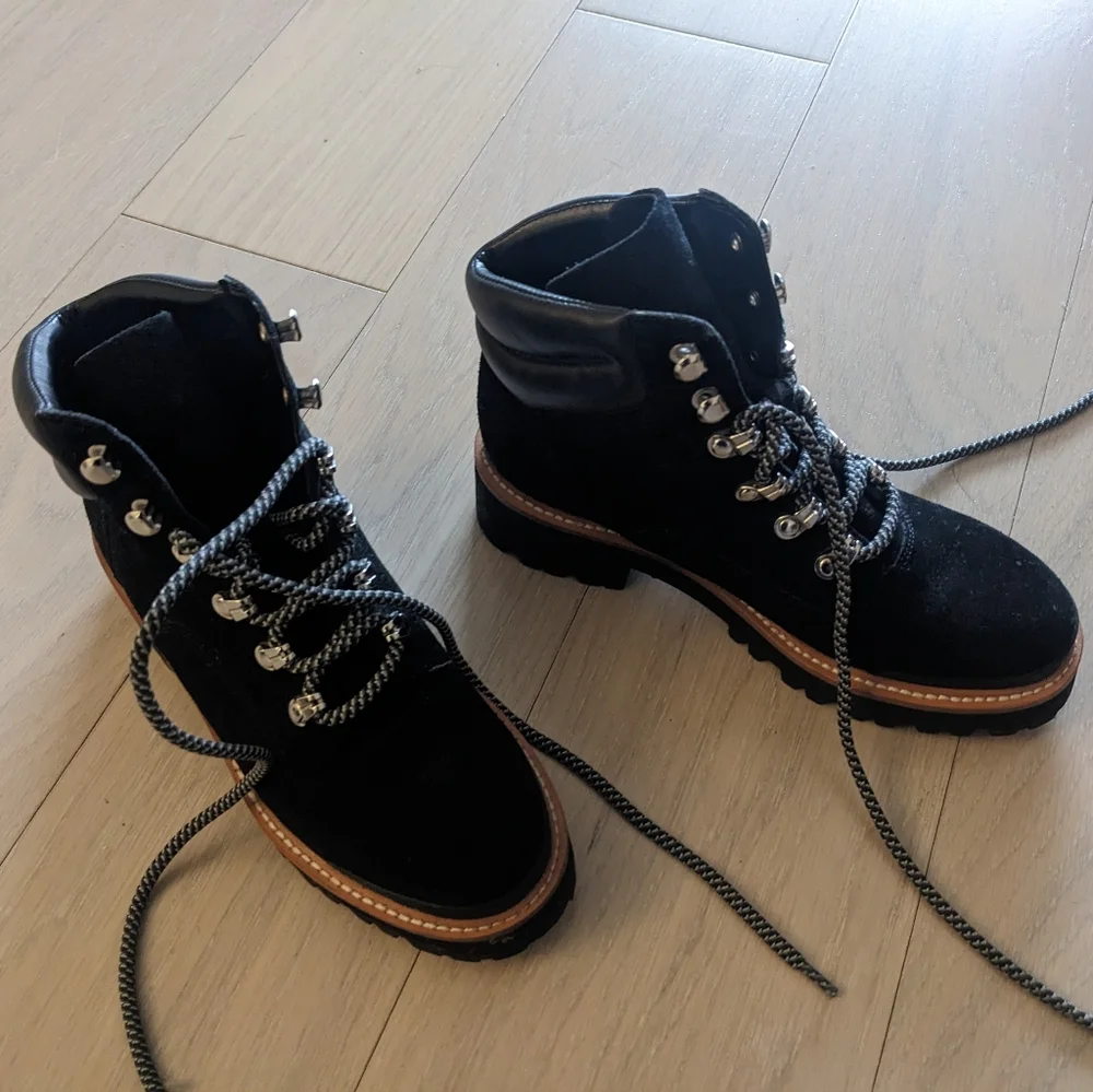 Marc Fisher suede ankle boots - Picture 2 of 4